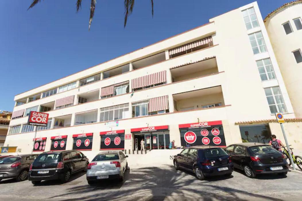 Chic Beachfront Flat With Amazing Sea Views And Private Indoor Parking Benalmádena Extérieur photo