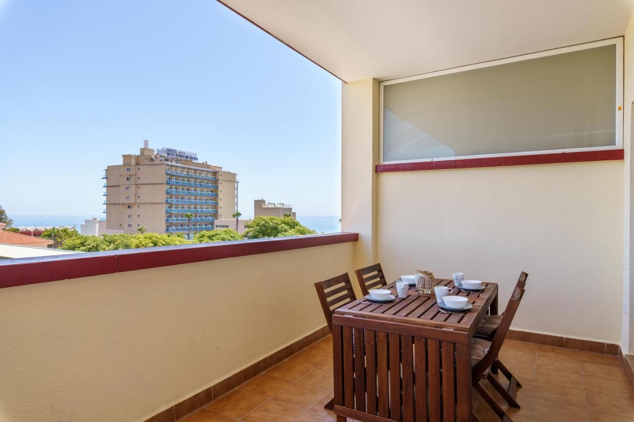 Chic Beachfront Flat With Amazing Sea Views And Private Indoor Parking Benalmádena Extérieur photo